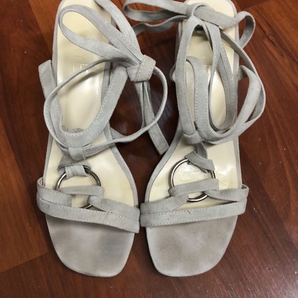 RAYE Jacob Gray Suede Square Toe Wrap Ankle Sandals 6.5 - Picture 3 of 8